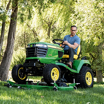 2025 John Deere X730 - Image 3