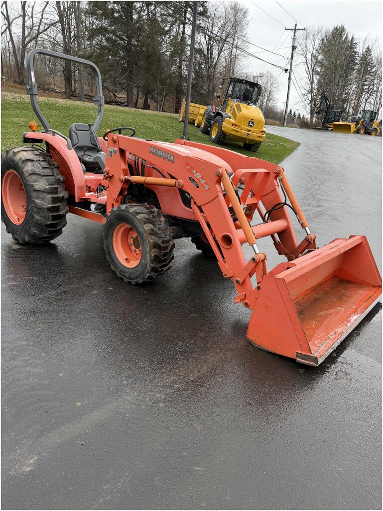 2014 Kubota MX5100D - Image 3