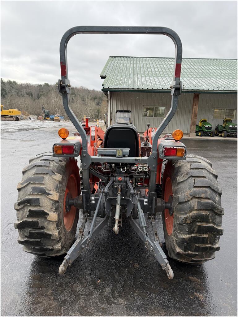 2014 Kubota MX5100D - Image 4